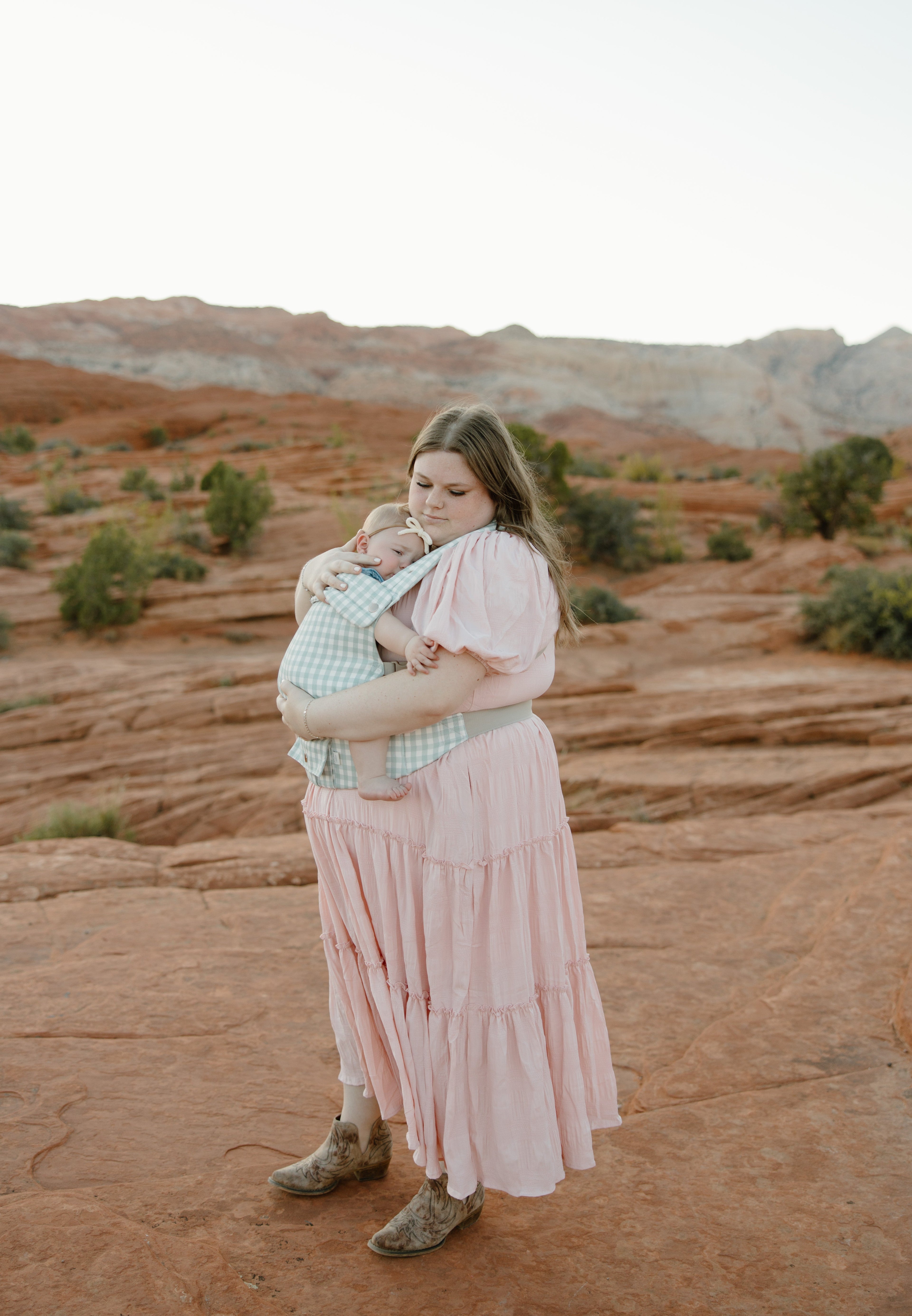 Coco Gingham - Baby Carrier With A Pocket